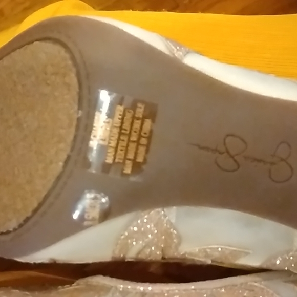 New Classy Shoes! - Picture 7 of 8